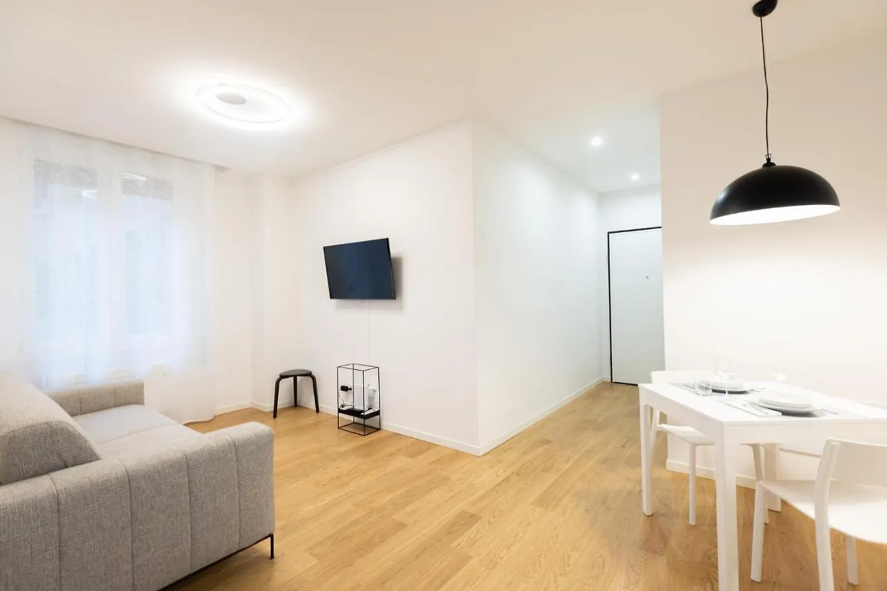 Just Urban Stays - Beautiful Apartment In The City Center Bologna