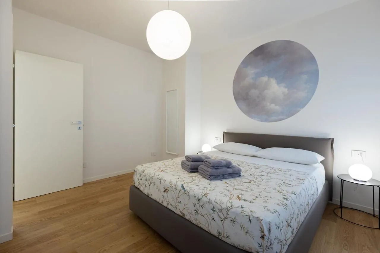 Just Urban Stays - Beautiful Apartment In The City Center Italy